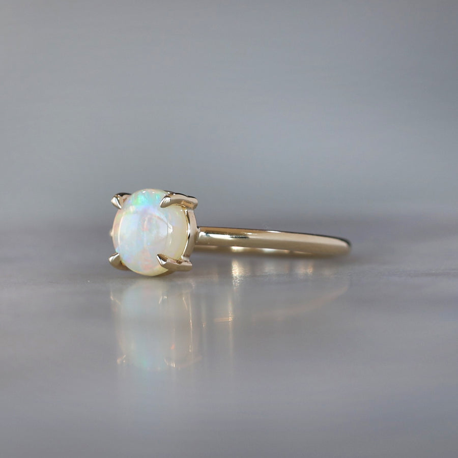 ROUND OPAL / RING