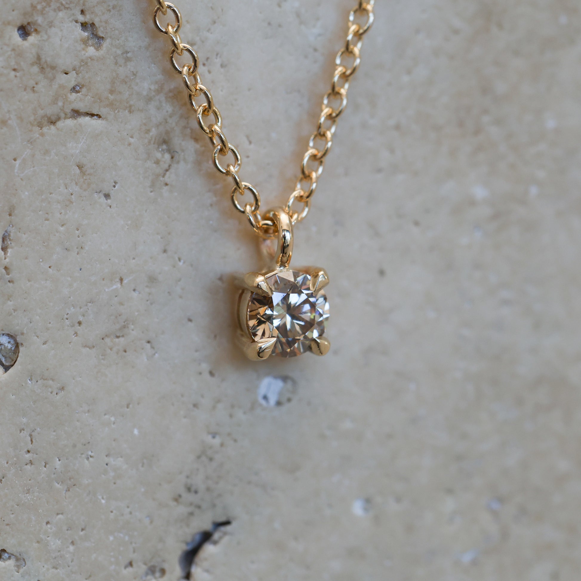 0.33ct Australia Argyle champagne diamond necklace