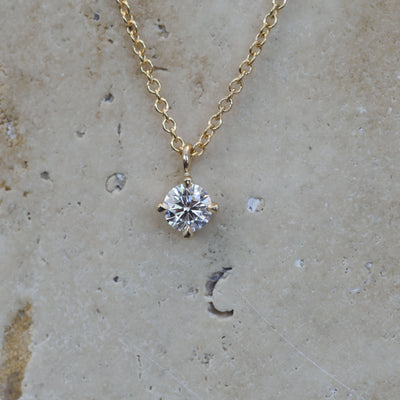 0.50ct round cut diamond necklace yellow gold