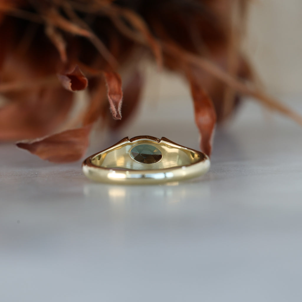 BREE | 0.81CT OVAL AUSTRALIAN SAPPHIRE ENGAGEMENT RING