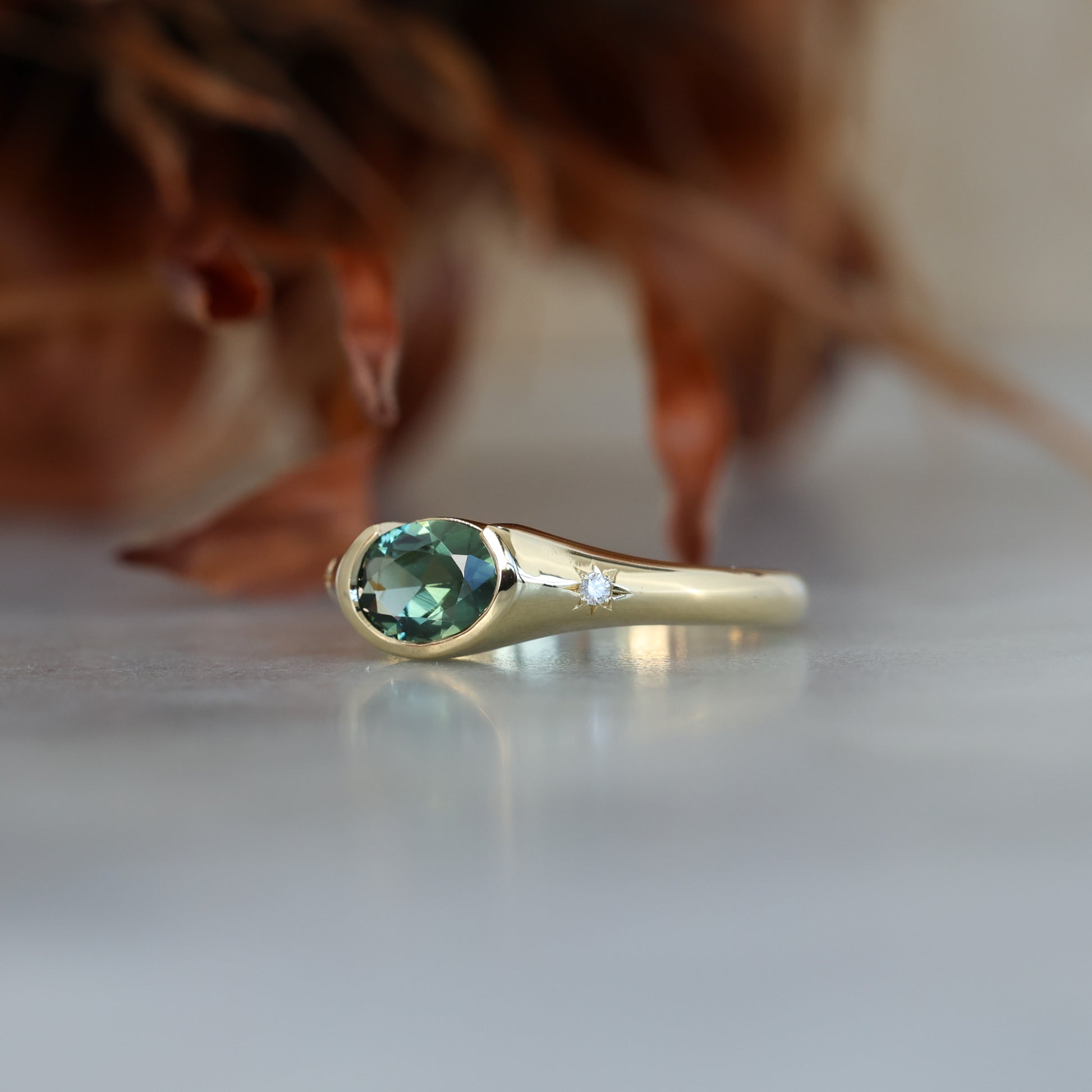BREE | 0.81CT OVAL AUSTRALIAN SAPPHIRE ENGAGEMENT RING