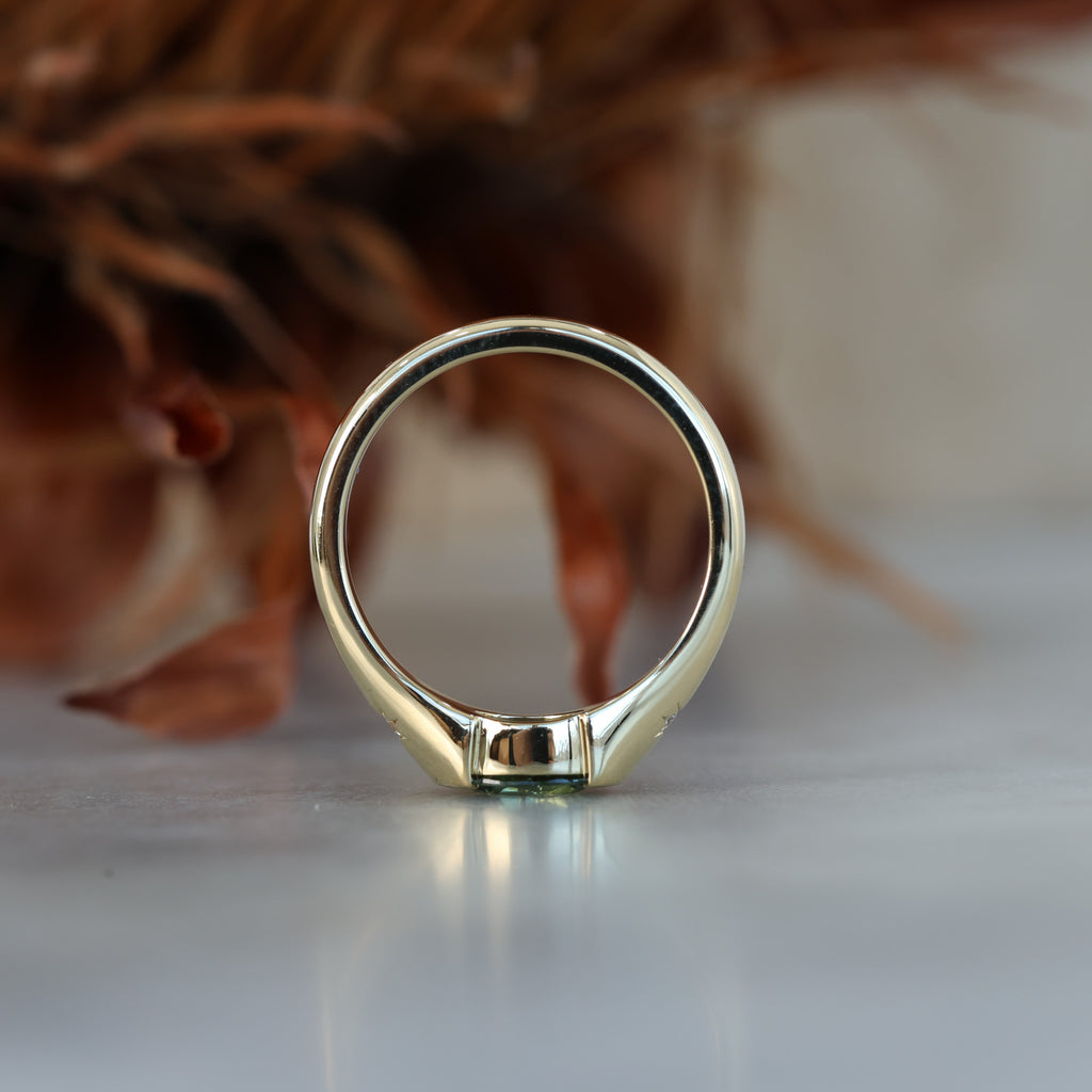 BREE | 0.81CT OVAL AUSTRALIAN SAPPHIRE ENGAGEMENT RING