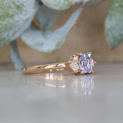 ASYMMETRIC / 0.99ct MADAGASCAN SAPPHIRE RING