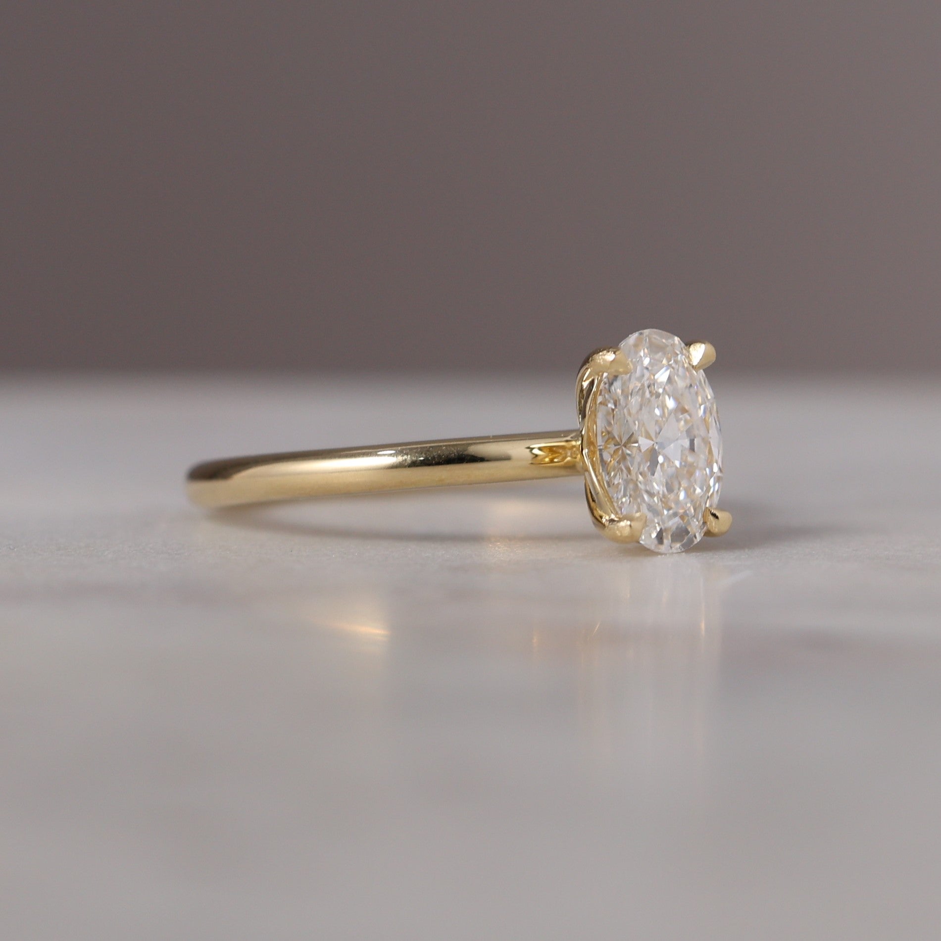 OVAL CUT LAB CREATED / DIAMOND SOLITAIRE II