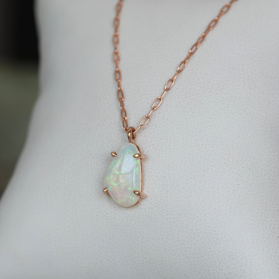 FREEFORM OPAL / NECKLACE