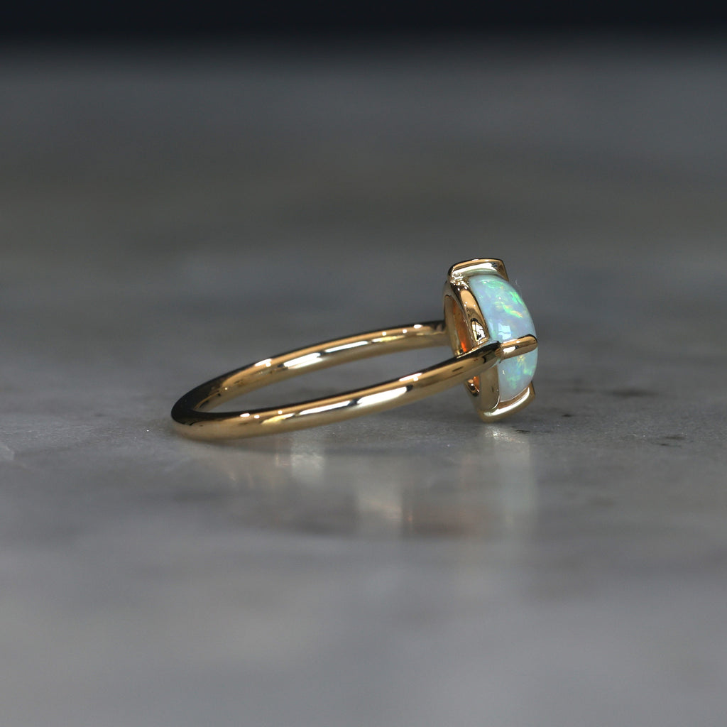 ROUND OPAL / COMPASS RING II