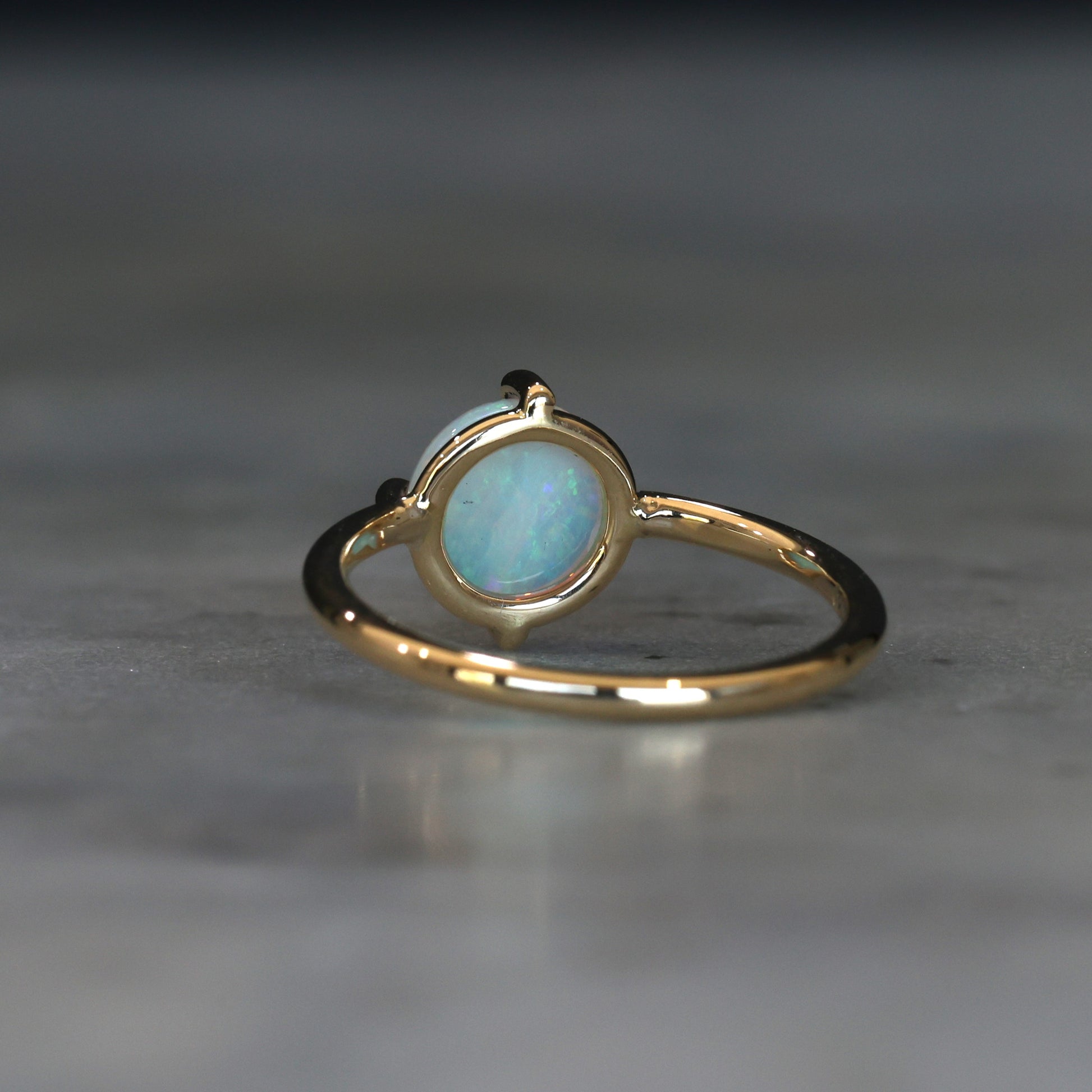 ROUND OPAL / COMPASS RING II