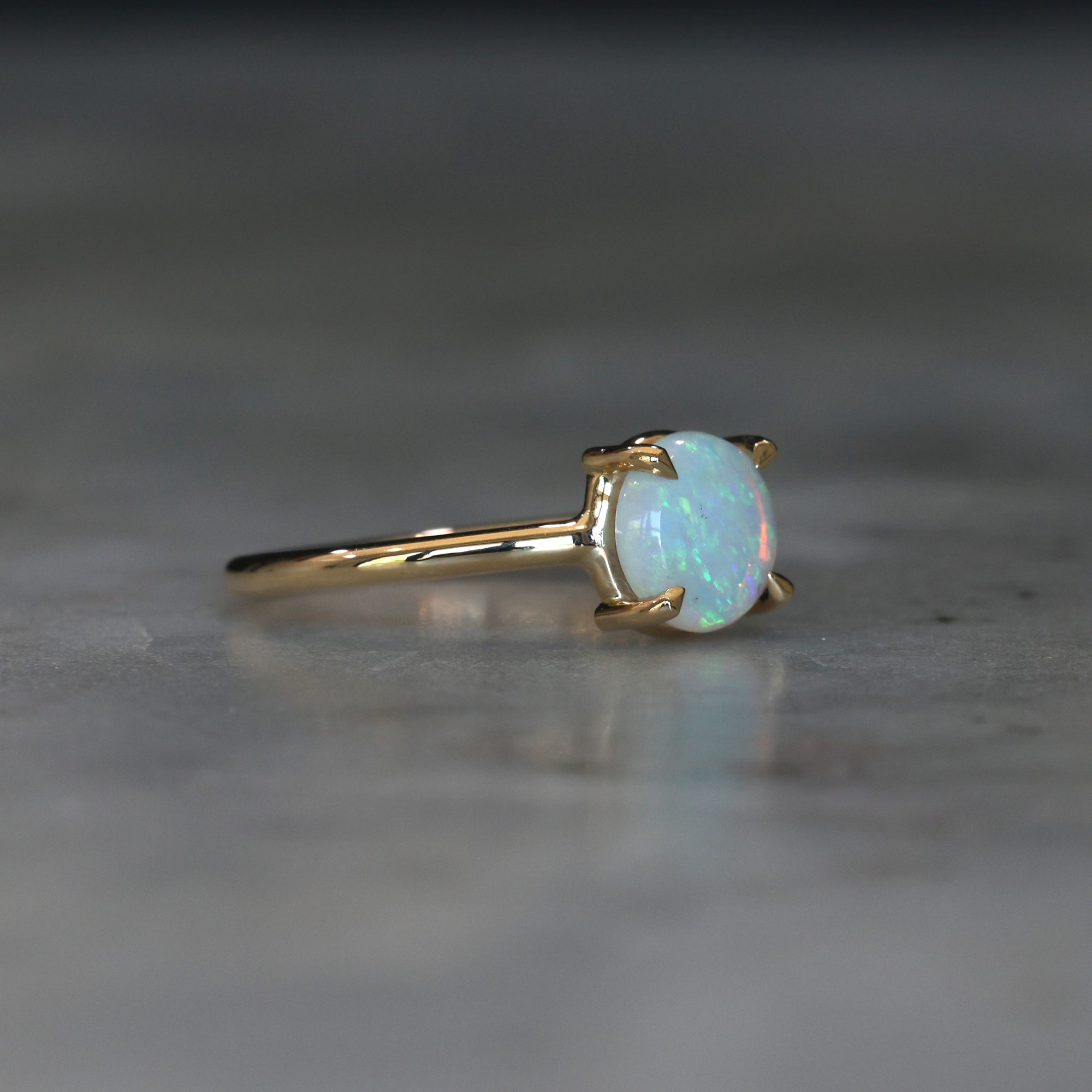 ROUND OPAL / RING II