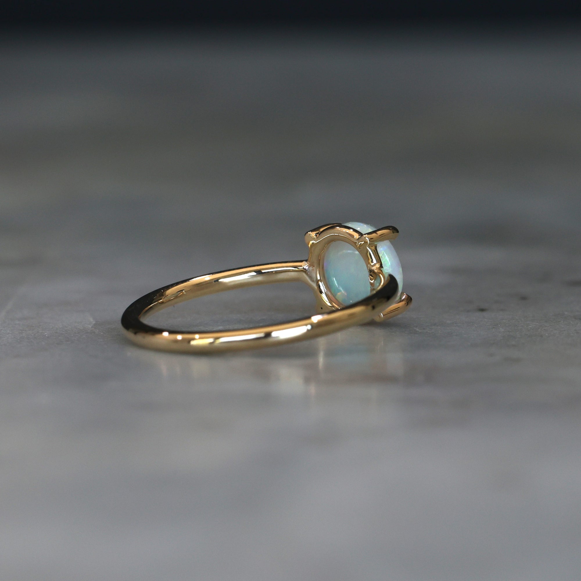 ROUND OPAL / RING II