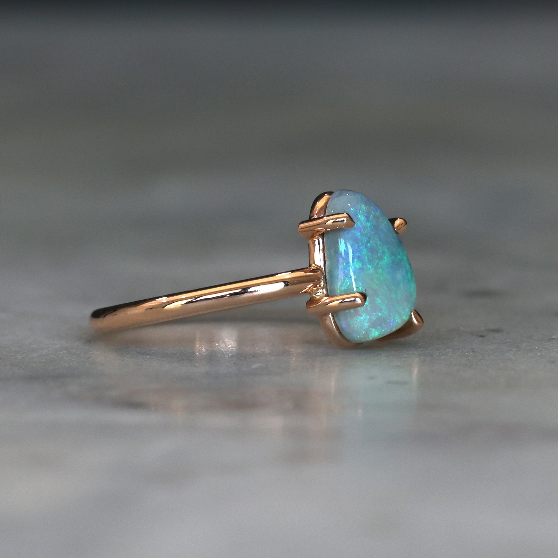 FREEFORM OPAL / RING III