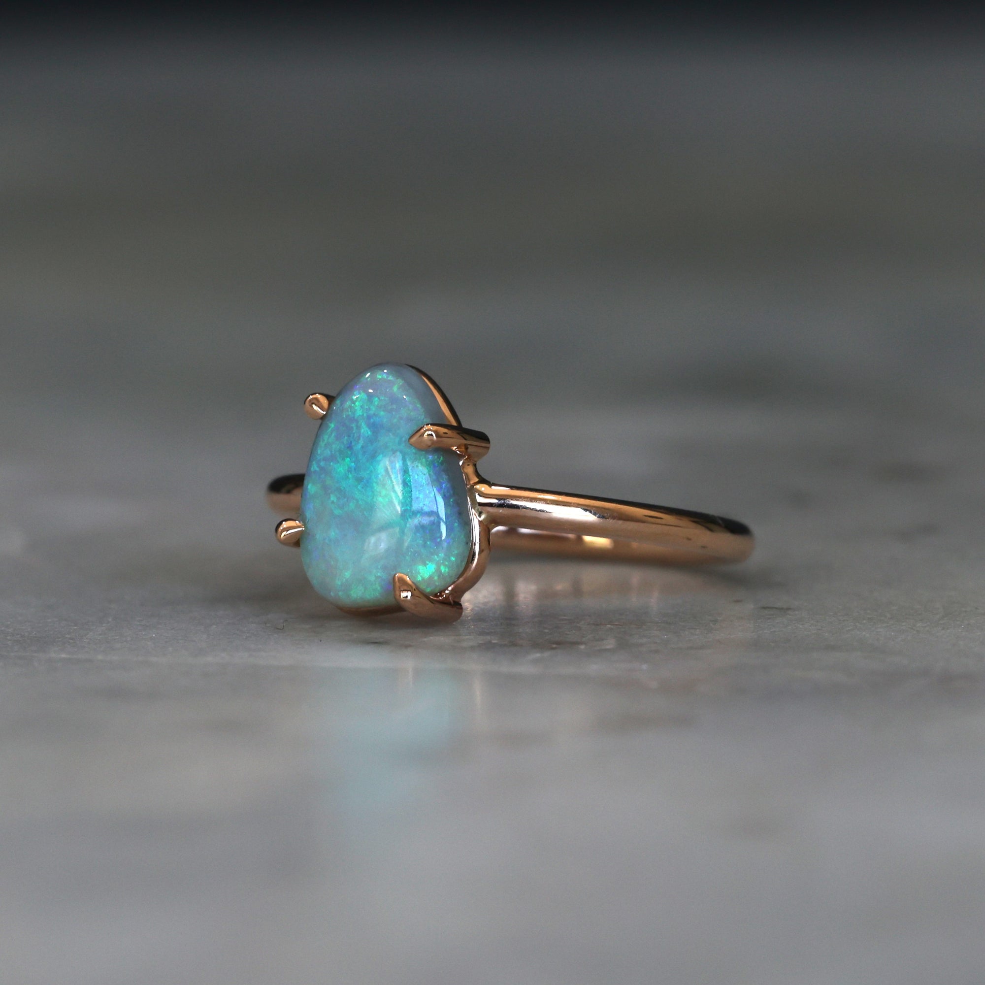 FREEFORM OPAL / RING III