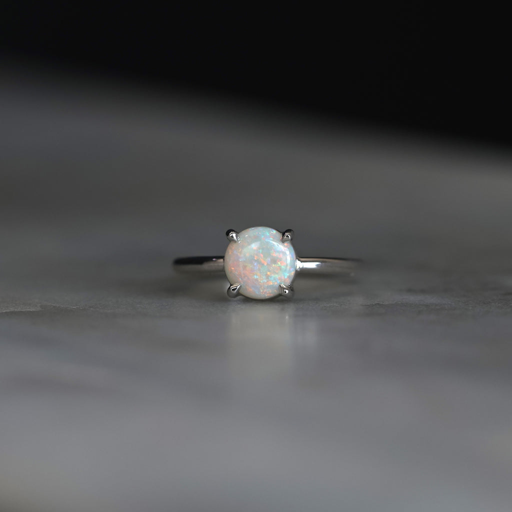 ROUND CUT / OPAL RING
