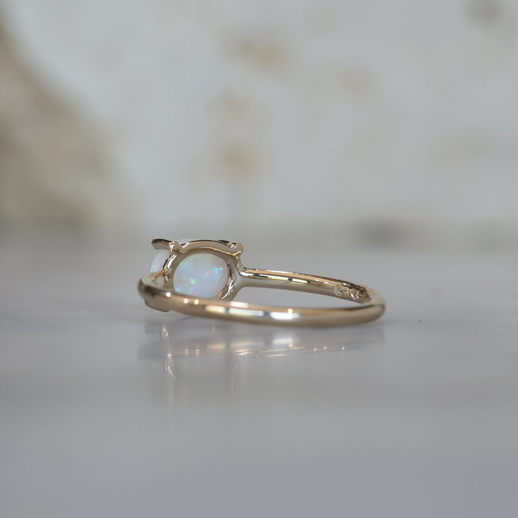 EAST WEST OVAL OPAL RING II