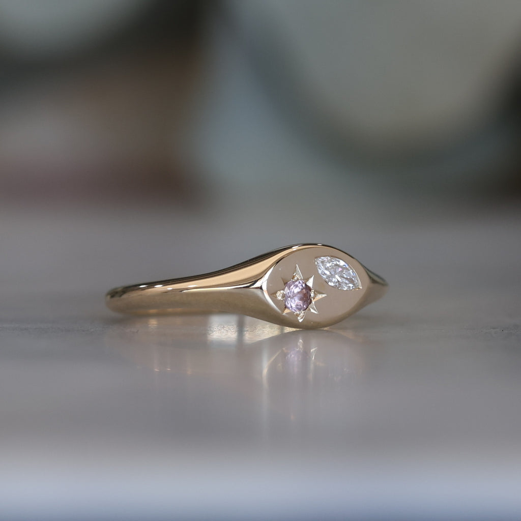 STAR SET / ELLIPSE SAPPHIRE & DIAMOND SIGNET