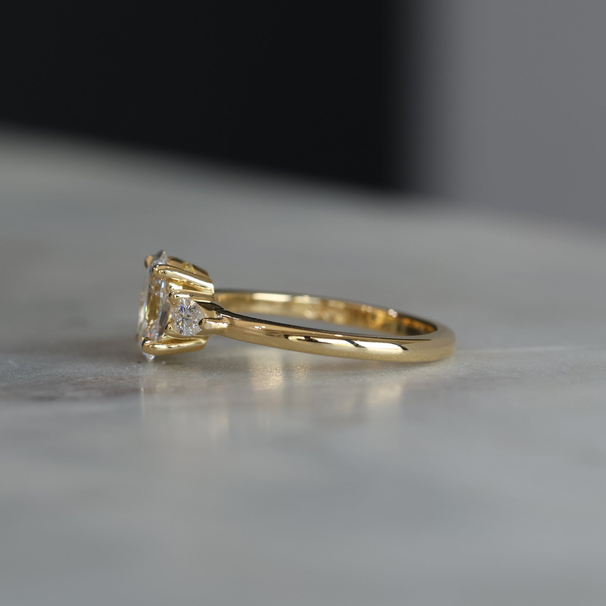 1.00ct OVAL CUT LAB / DIAMOND TRILOGY RING