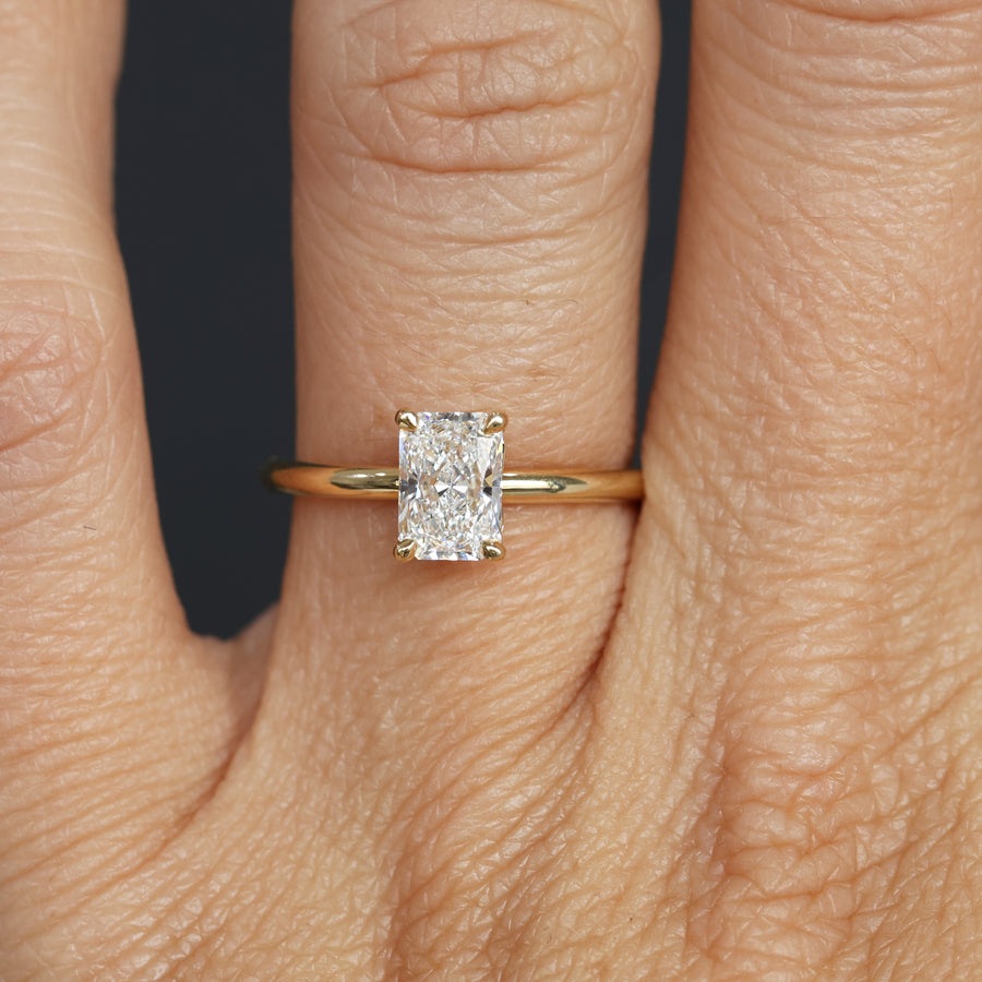 RADIANT CUT / LAB DIAMOND SOLITAIRE