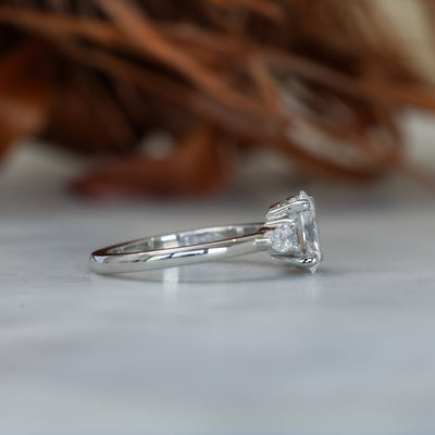 1.00ct oval cut diamond trilogy engagement ring platinum