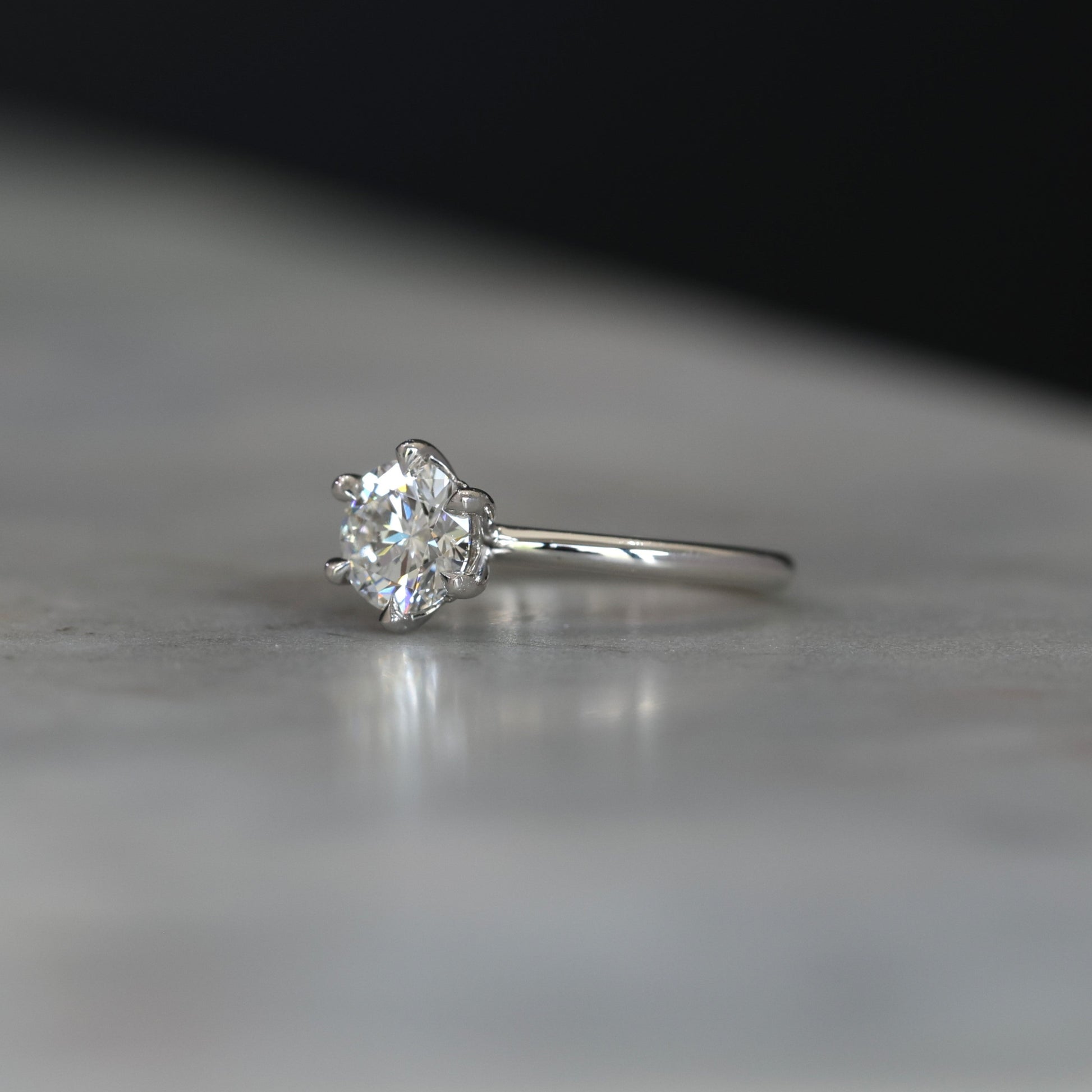 1.00ct round cut diamond solitaire engagement ring