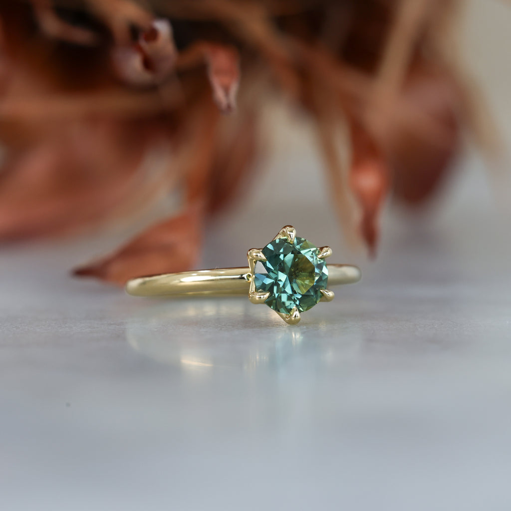 LOTUS | 1.03CT ROUND AUSTRALIAN SAPPHIRE SOLITAIRE ENGAGEMENT RING