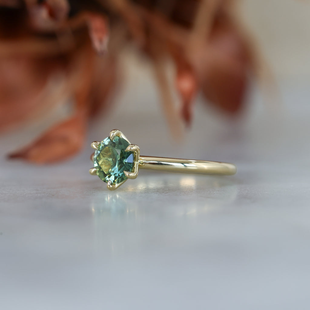 LOTUS | 1.03CT ROUND AUSTRALIAN SAPPHIRE SOLITAIRE ENGAGEMENT RING