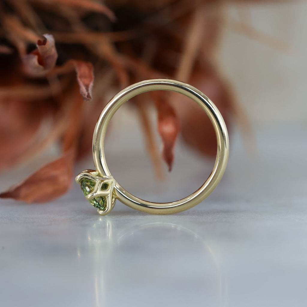 LOTUS | 1.03CT ROUND AUSTRALIAN SAPPHIRE SOLITAIRE ENGAGEMENT RING