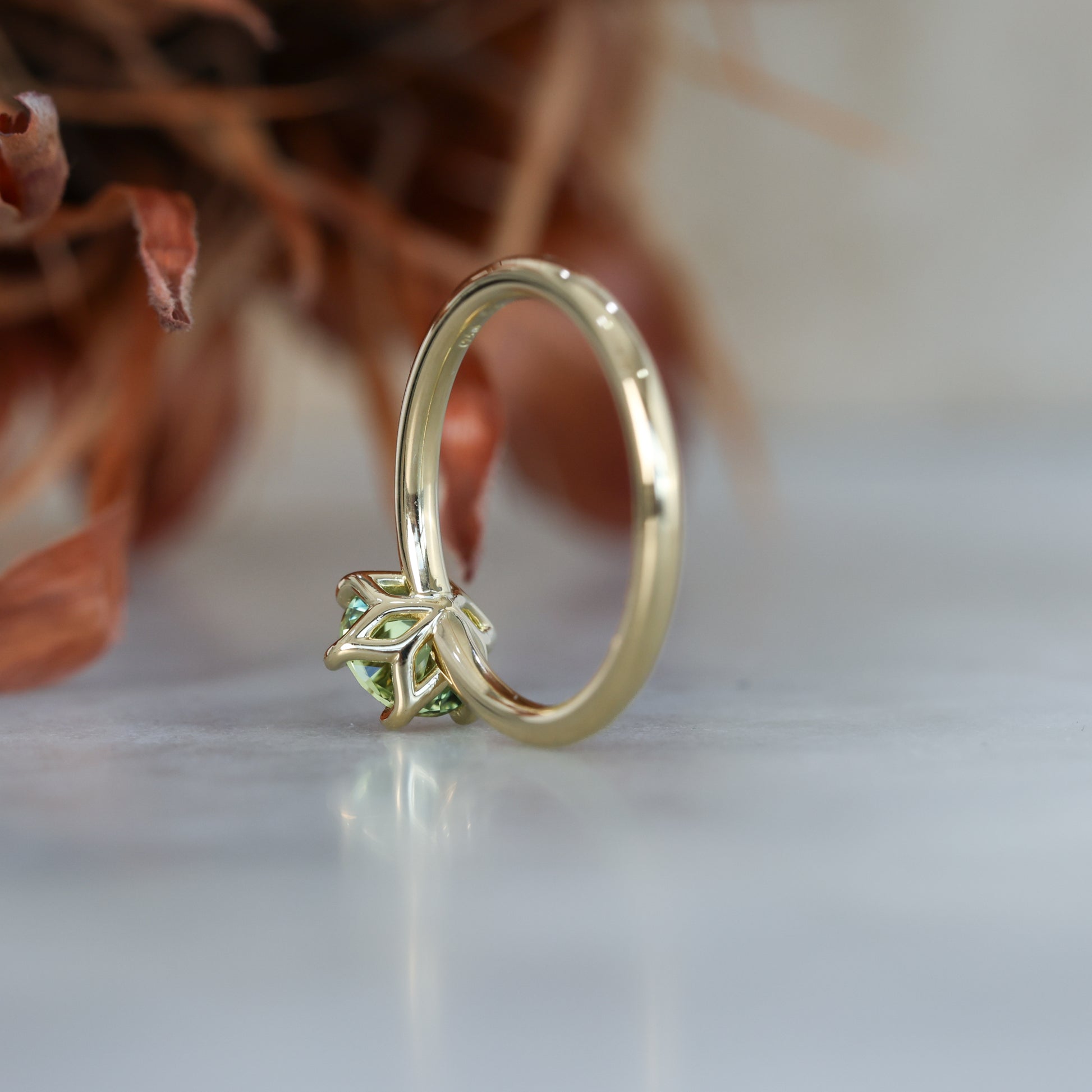 LOTUS | 1.03CT ROUND AUSTRALIAN SAPPHIRE SOLITAIRE ENGAGEMENT RING
