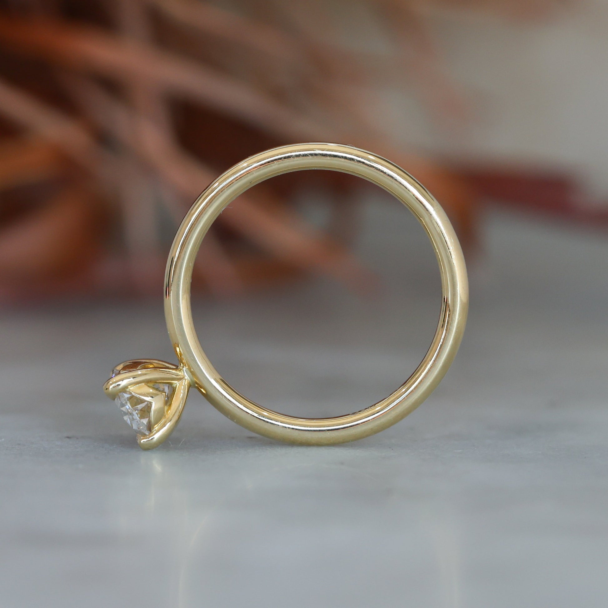 1.04ct Oval_Diamond Solitaire engagement ring