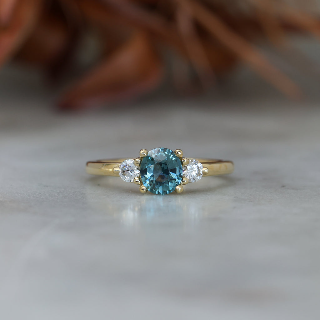 LUNAR TRILOGY / 1.11CT OVAL MONTANA SAPPHIRE ENGAGEMENT RING