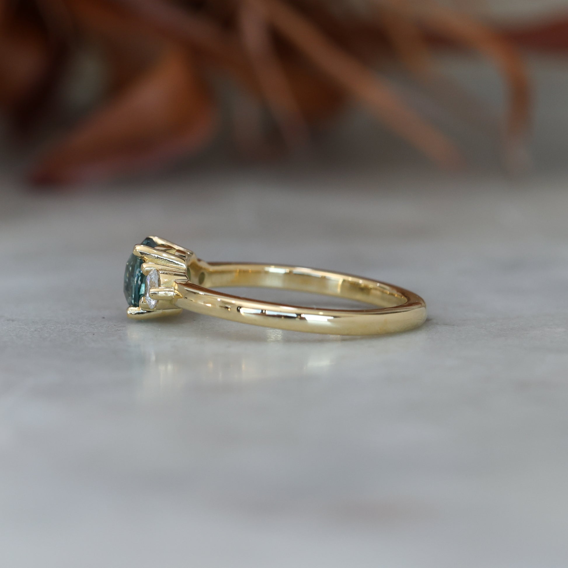 LUNAR TRILOGY / 1.11CT OVAL MONTANA SAPPHIRE ENGAGEMENT RING