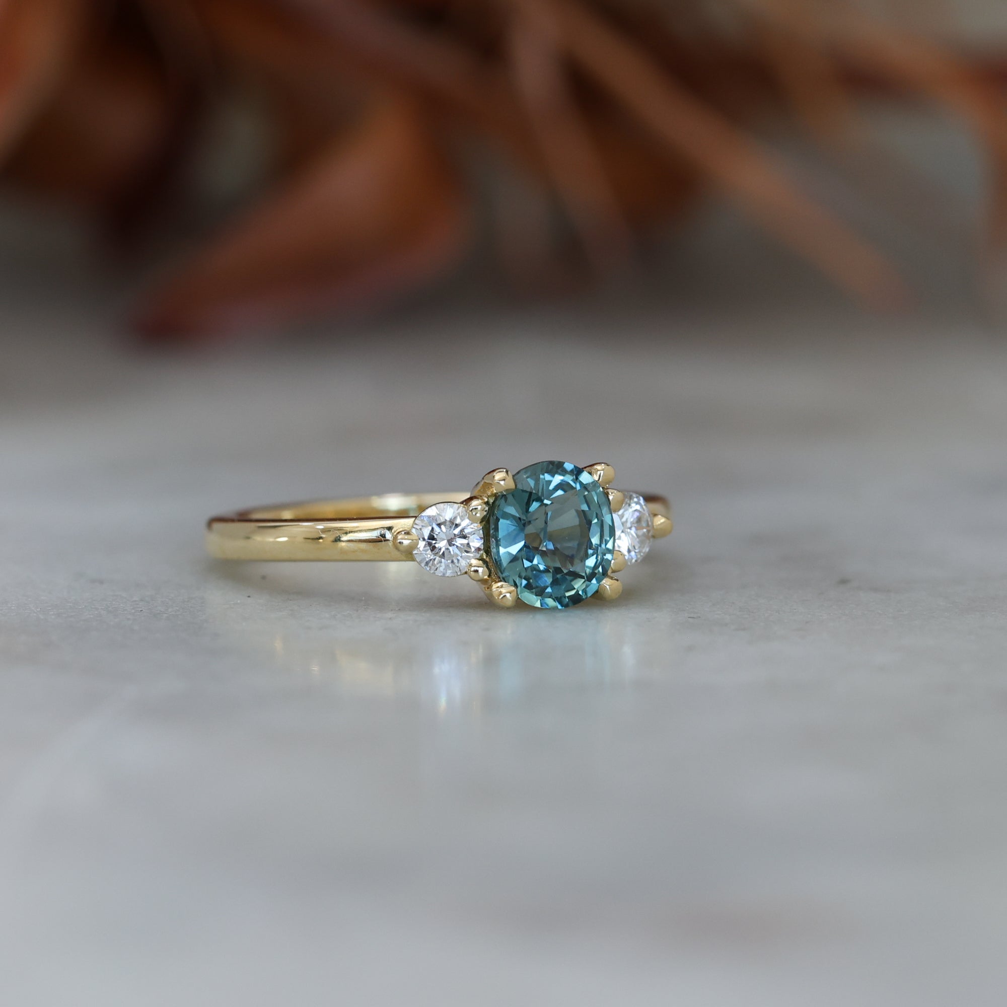 LUNAR TRILOGY / 1.11CT OVAL MONTANA SAPPHIRE ENGAGEMENT RING