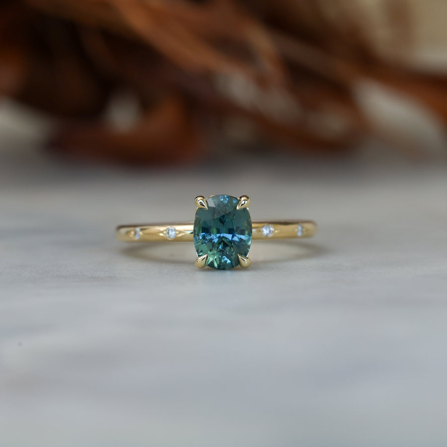 STARDUST | 1.25CT MADAGASCAN SAPPHIRE SOLITAIRE ENGAGEMENT RING