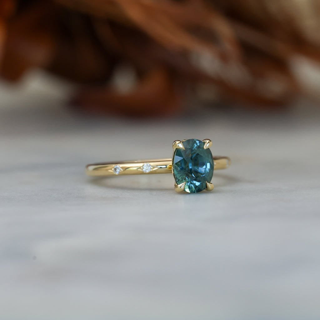 STARDUST | 1.25CT MADAGASCAN SAPPHIRE SOLITAIRE ENGAGEMENT RING