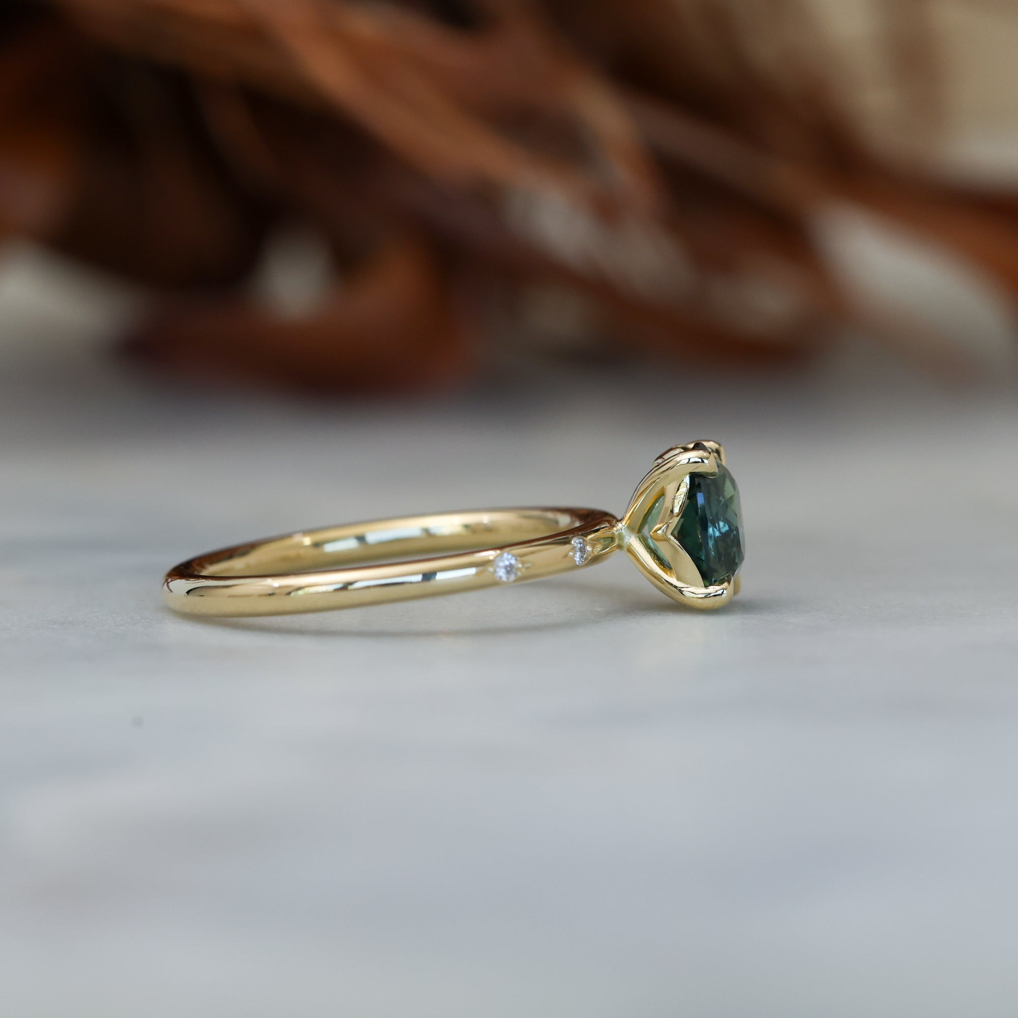 STARDUST | 1.25CT MADAGASCAN SAPPHIRE SOLITAIRE ENGAGEMENT RING