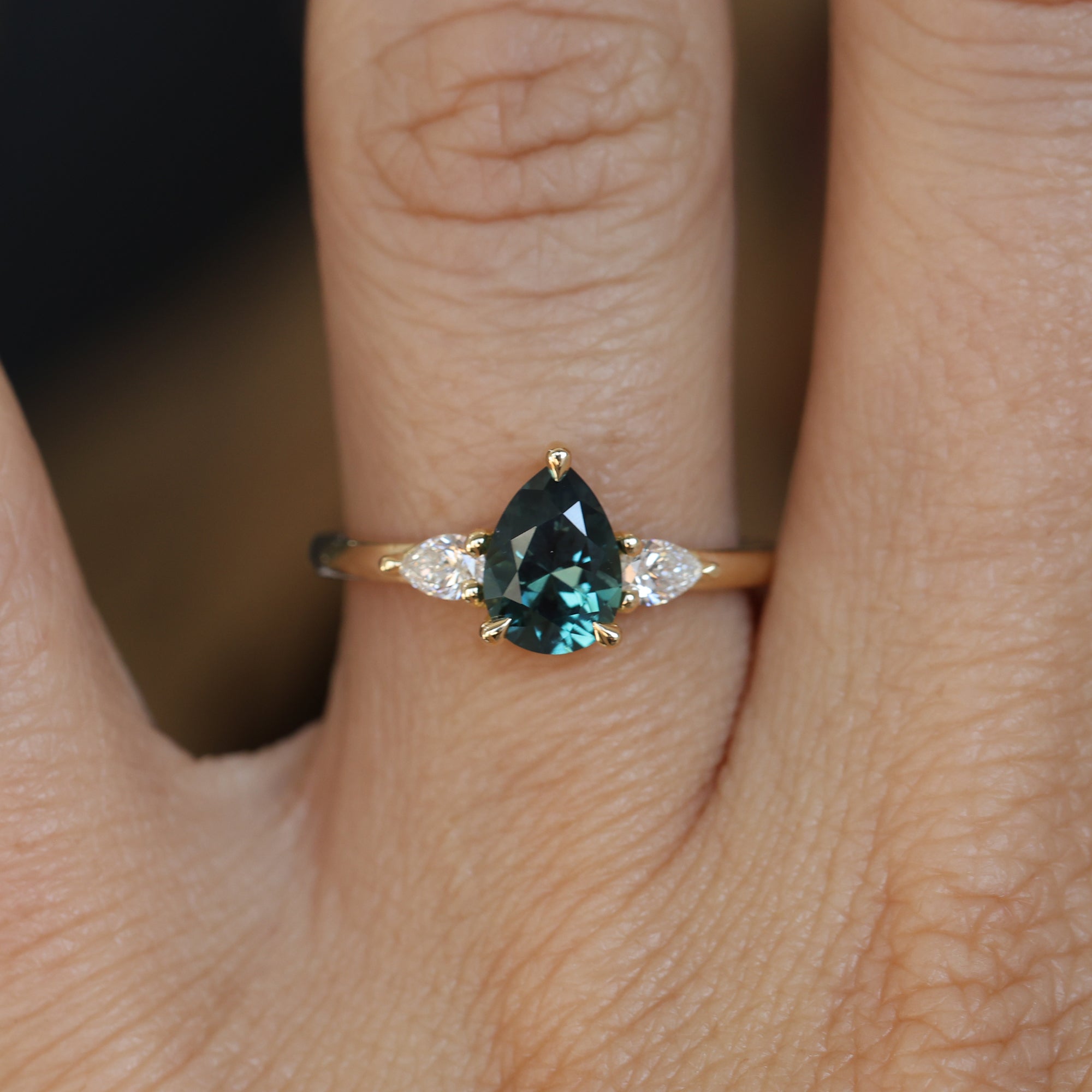 MAY TRILOGY / 1.29CT PEAR AUSTRALIAN SAPPHIRE RING