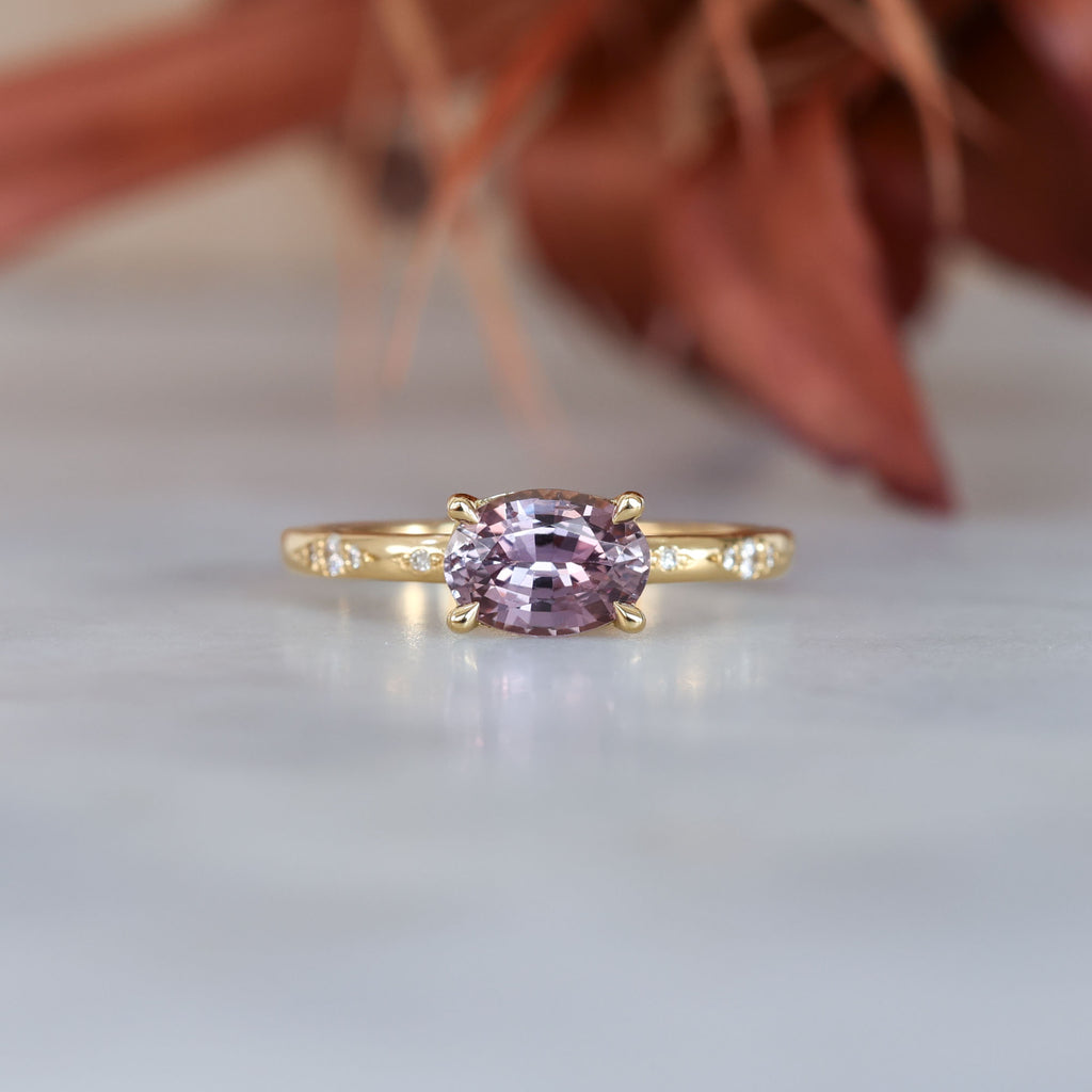 DUNE CELESTE | 1.33CT OVAL MADAGASCAN SAPPHIRE ENGAGEMENT RING