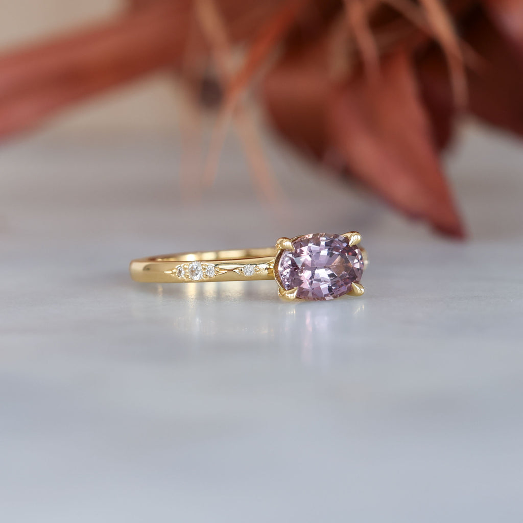 DUNE CELESTE | 1.33CT OVAL MADAGASCAN SAPPHIRE ENGAGEMENT RING