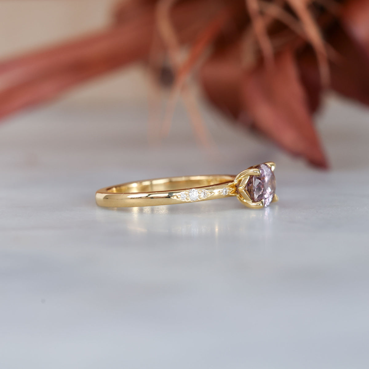DUNE CELESTE | 1.33CT OVAL MADAGASCAN SAPPHIRE ENGAGEMENT RING