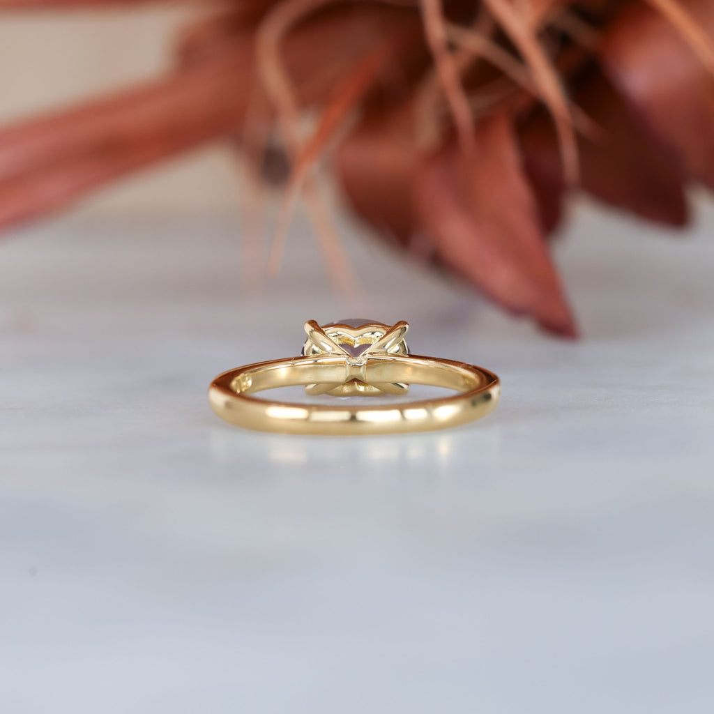 DUNE CELESTE | 1.33CT OVAL MADAGASCAN SAPPHIRE ENGAGEMENT RING