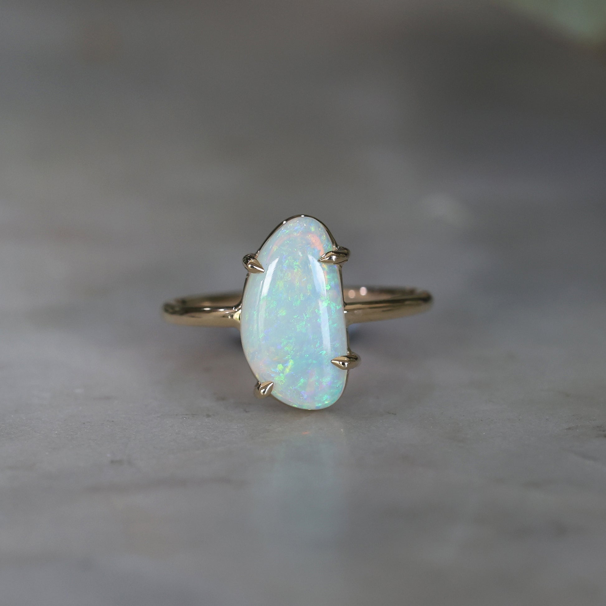 STATEMENT FREE FORM / OPAL RING