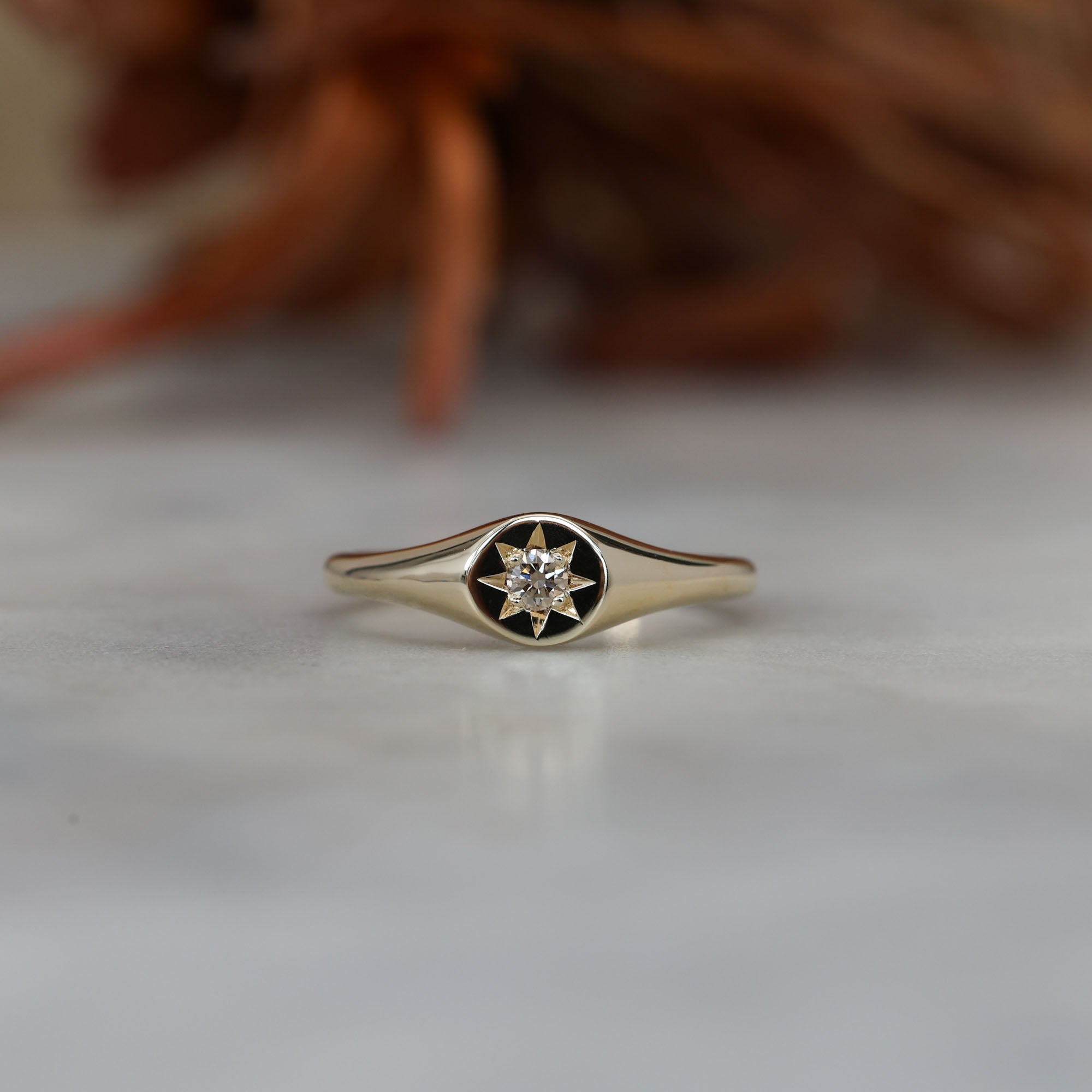 2.70mm round champagne diamond signet ring