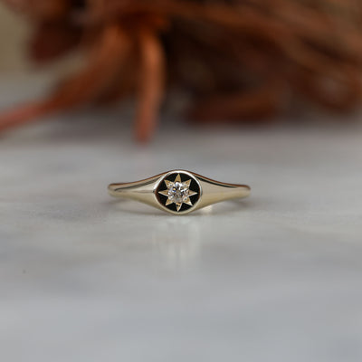 2.70mm round champagne diamond signet ring