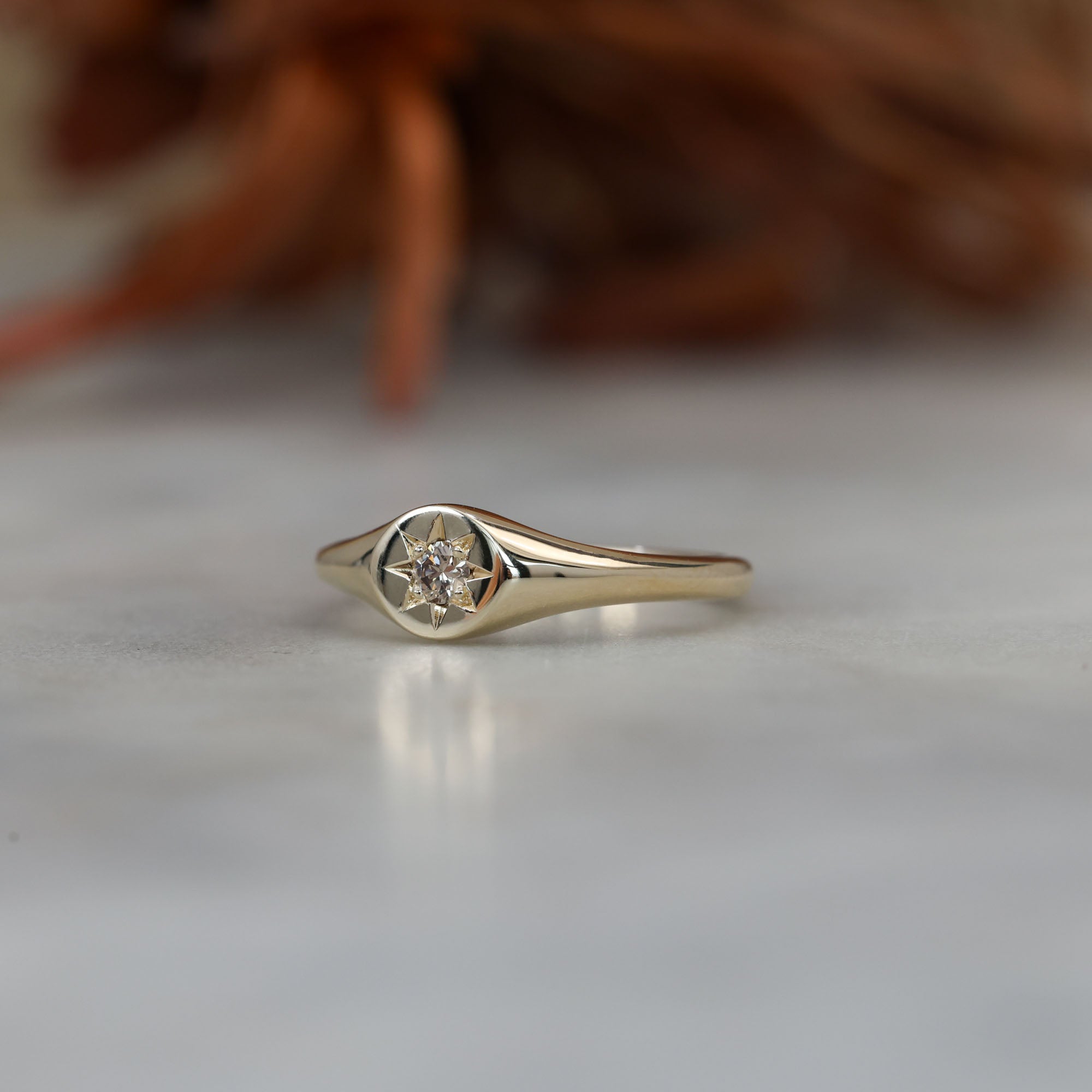 2.70mm round champagne diamond signet ring