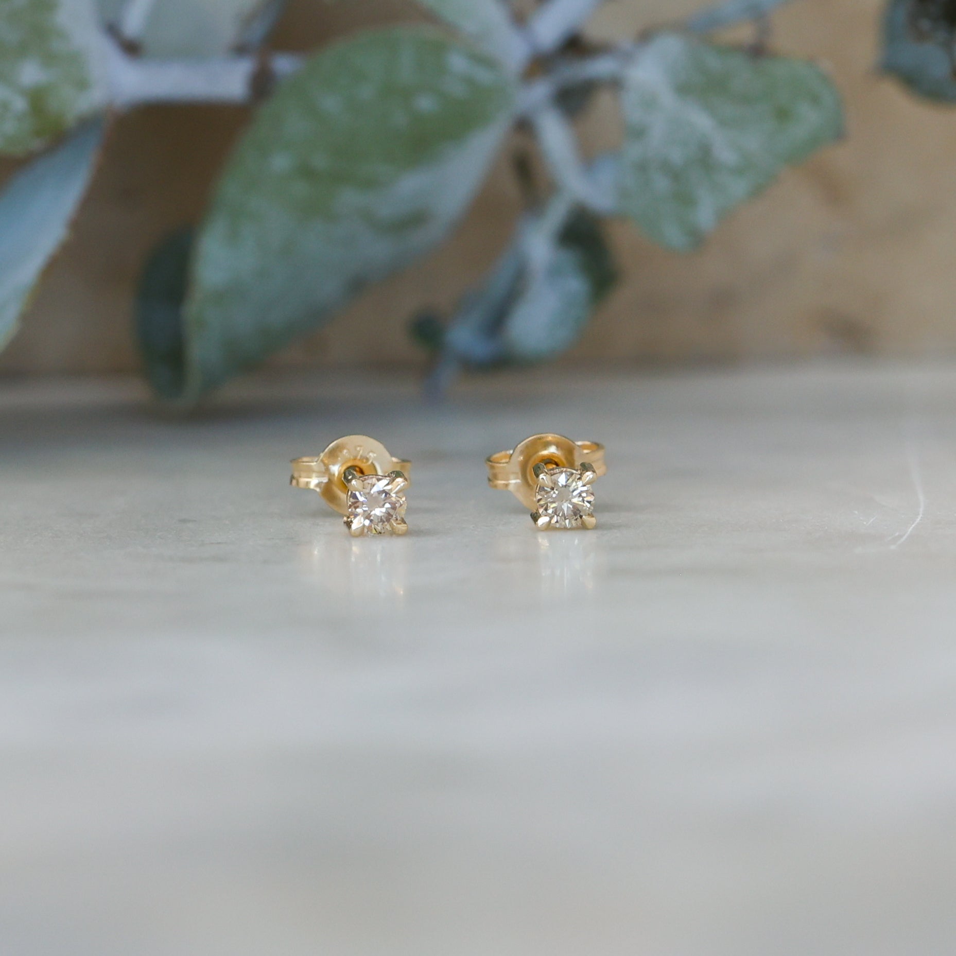CHAMPAGNE DIAMOND | STUD EARRINGS