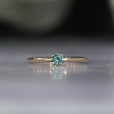 ONE OF A KIND / 4mm PARTI SAPPHIRE RING