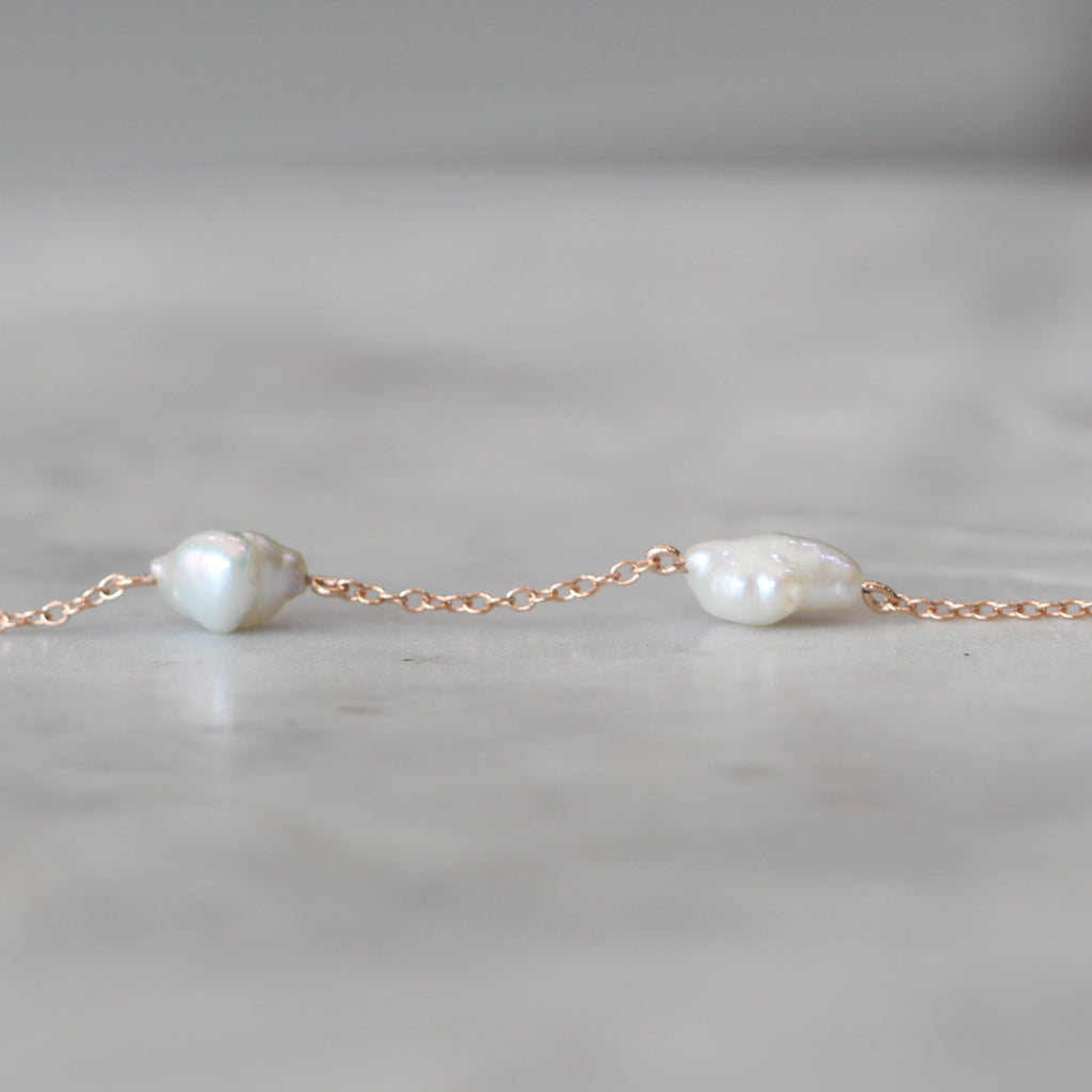 gold and pearl bracelet