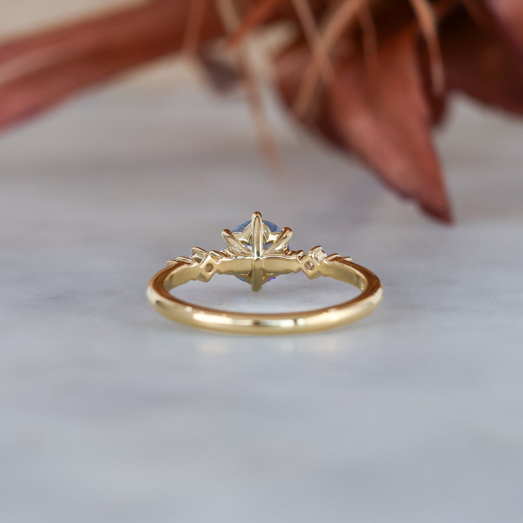 ACACIA | 0.99CT ROUND CUT CEYLON SAPPHIRE ENGAGEMENT RING