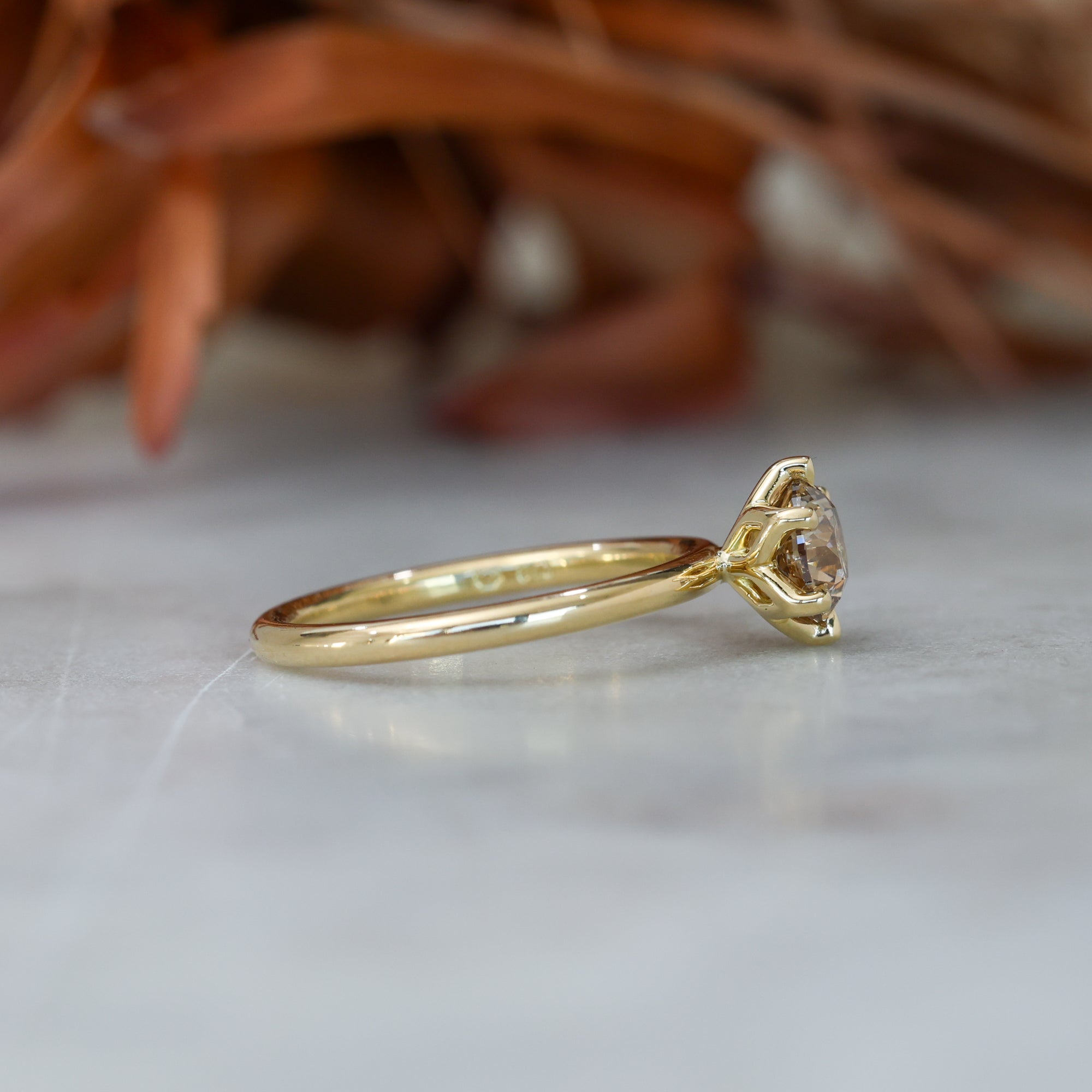 1.00ct Champagne Diamond Solitare Engagement Ring in a 18ct yellow gold band