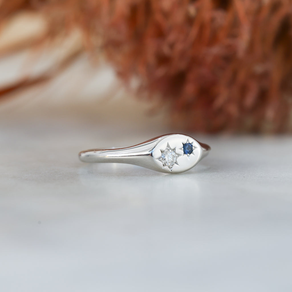 STAR SET SAPPHIRE & DIAMOND | ELLIPSE SIGNET RING III