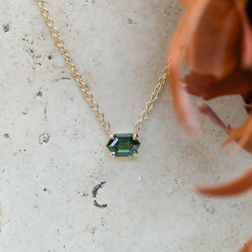 ELONGATED HEXAGON AUSTRALIAN SAPPHIRE | NECKLACE