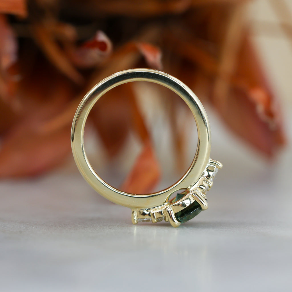EMMA | 1.32ct OVAL CUT AUSTRALIAN PARTI SAPPHIRE ENGAGEMENT RING